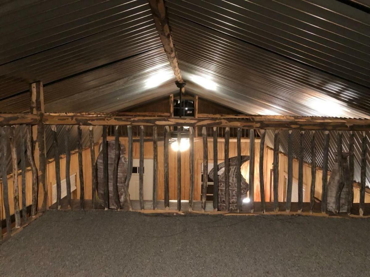 Double R Guest Ranch Hotel Benson Exterior photo